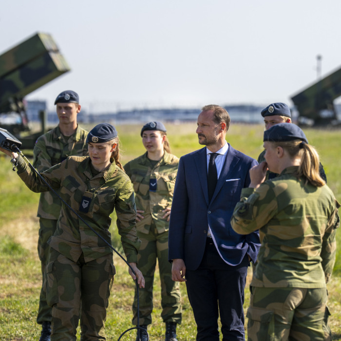 Besøkte norske styrkebidrag i Polen